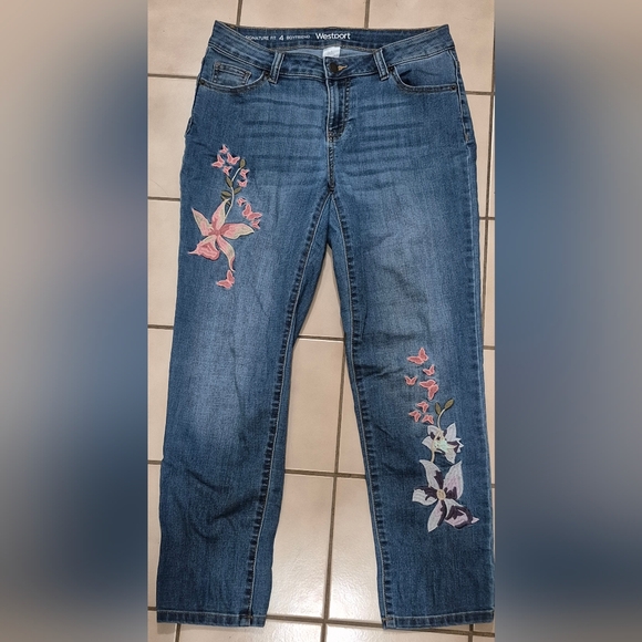 Westport Denim - Westport Signature Fit Boyfriend Jeans — Floral Embroidered (Size 4)